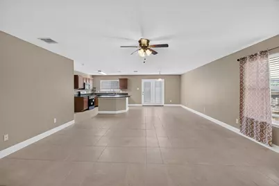 2215 Splendor Court, Arlington, TX 76010 - Photo 8