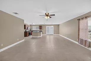 2215 Splendor Ct, Arlington, TX 76010 - Photo 8