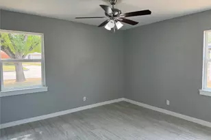 2502 Normont Cir, Fort Worth, TX 76103 - Photo 8