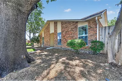 407 Woodhurst Drive, Coppell, TX 75019 - Photo 2