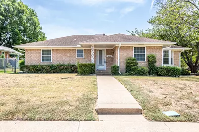 950 Sycamore Lane, Lancaster, TX 75146 - Photo 2