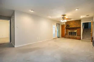 950 Sycamore Ln, Lancaster, TX 75146 - Photo 14