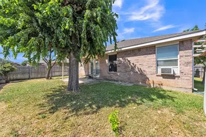 808 Flamingo Drive, Saginaw, TX 76131 - Photo 20