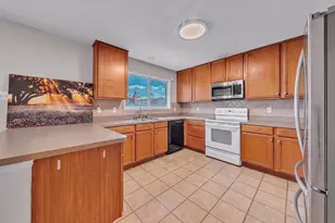 808 Flamingo Dr, Saginaw, TX 76131 - Photo 10