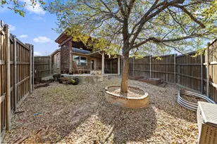 433 Castle St, DeSoto, TX 75115 - Photo 34