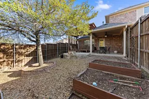 433 Castle St, DeSoto, TX 75115 - Photo 30