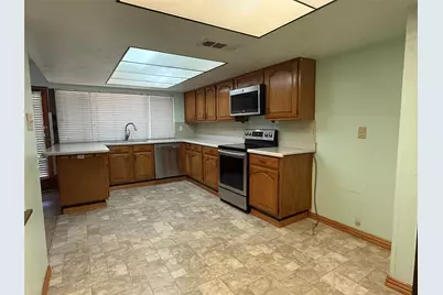 2114 Burrows Trail, Grand Prairie, TX 75052 - Photo 14