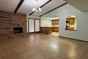 2114 Burrows Trail, Grand Prairie, TX 75052 - Photo 6