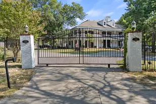 105 Long Branch Dr, Greenville, TX 75402 - Photo 2
