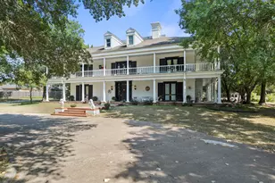 105 Long Branch Dr, Greenville, TX 75402 - Photo 4
