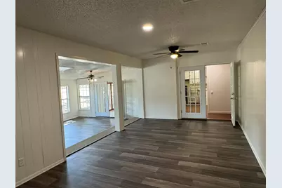 924 N Main Street, Springtown, TX 76082 - Photo 24