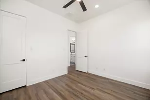 2180 Middlewood Cir, Granbury, TX 76049 - Photo 28