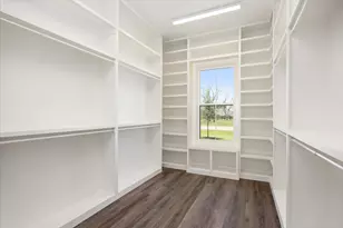 2180 Middlewood Cir, Granbury, TX 76049 - Photo 22