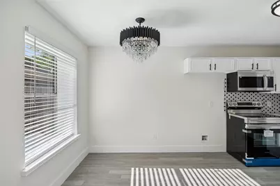 617 Forest Oaks Drive, Grand Prairie, TX 75052 - Photo 12