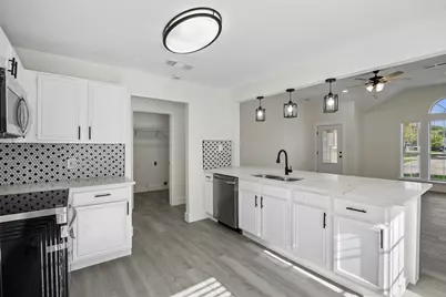 617 Forest Oaks Drive, Grand Prairie, TX 75052 - Photo 10