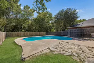617 Forest Oaks Dr, Grand Prairie, TX 75052 - Photo 30