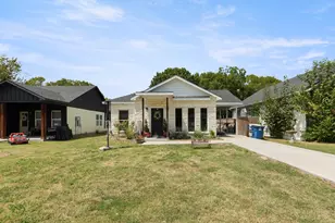 110 E College Ave, Corsicana, TX 75110 - Photo 1