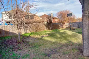 3507 Tamarack Dr, Grand Prairie, TX 75052 - Photo 2