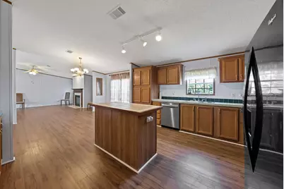 212 Ponderosa Lane, Burleson, TX 76028 - Photo 14