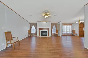212 Ponderosa Ln, Burleson, TX 76028 - Photo 8