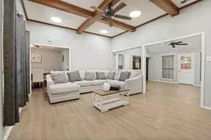 901 Winding Creek Trail, Oak Leaf, TX 75154 - Photo 4