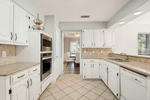 901 Winding Creek Trail, Oak Leaf, TX 75154 - Photo 8