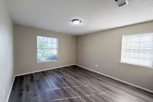 101 W Latimer St, Ennis, TX 75119 - Photo 16