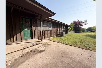 101 W Latimer Street #B, Ennis, TX 75119 - Photo 20