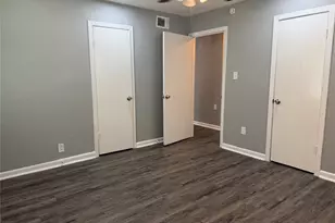 2504 Normont Cir, Fort Worth, TX 76103 - Photo 14