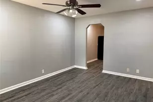 2504 Normont Cir, Fort Worth, TX 76103 - Photo 6