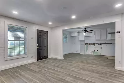 2625 Frazier Avenue, Fort Worth, TX 76110 - Photo 4