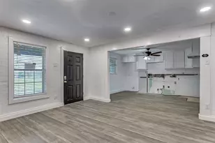 2625 Frazier Ave, Fort Worth, TX 76110 - Photo 4