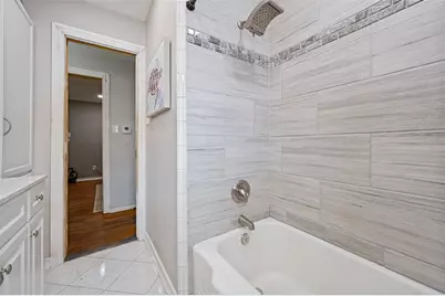 1008 E Russell Avenue, Carrollton, TX 75006 - Photo 22