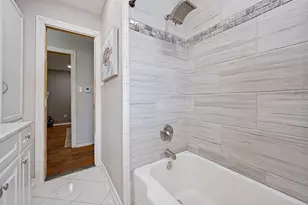 1008 E Russell Ave, Carrollton, TX 75006 - Photo 22