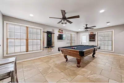 1008 E Russell Avenue, Carrollton, TX 75006 - Photo 10