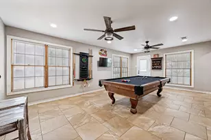 1008 E Russell Ave, Carrollton, TX 75006 - Photo 10