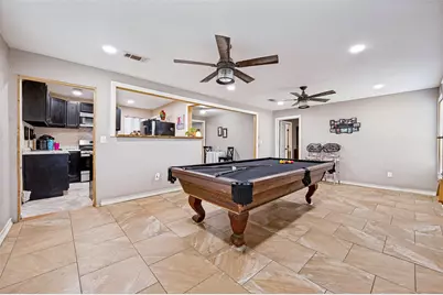 1008 E Russell Avenue, Carrollton, TX 75006 - Photo 12