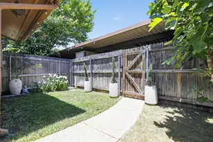 2115 Warnford Pl, Arlington, TX 76015 - Photo 34