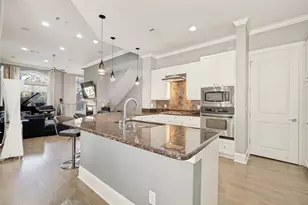 2716 Hibernia St, Dallas, TX 75204 - Photo 4
