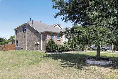 5213 Falcon Ridge Court, Rowlett, TX 75088 - Photo 2