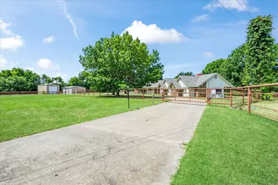 5393 State Highway 5, Van Alstyne, TX 75495 - Photo 1