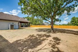 222 Hidden Acres Ln, Weatherford, TX 76087 - Photo 32