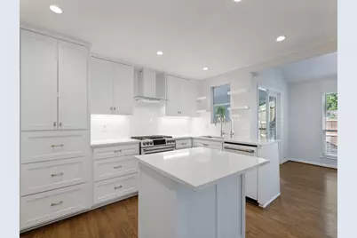 7010 San Mateo Boulevard, Dallas, TX 75223 - Photo 12