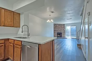 709 Lee St, Mesquite, TX 75149 - Photo 2