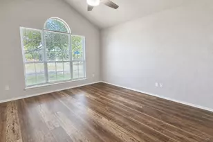 800 Bracken Pl, Arlington, TX 76017 - Photo 10