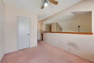 902 Ashmount Ln, Arlington, TX 76017 - Photo 18