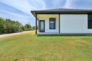 2623 Creekview Dr, Granbury, TX 76048 - Photo 34