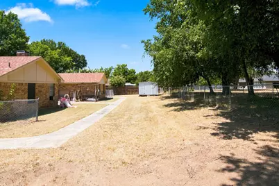 514 Dorothy Lane, Justin, TX 76247 - Photo 22