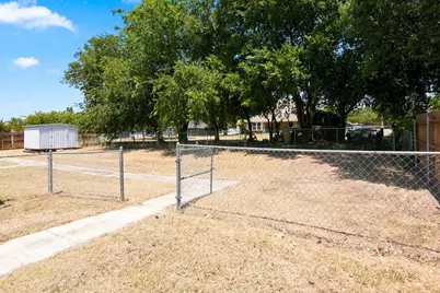514 Dorothy Lane, Justin, TX 76247 - Photo 20