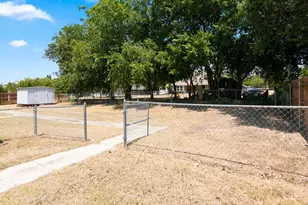 514 Dorothy Ln, Justin, TX 76247 - Photo 20